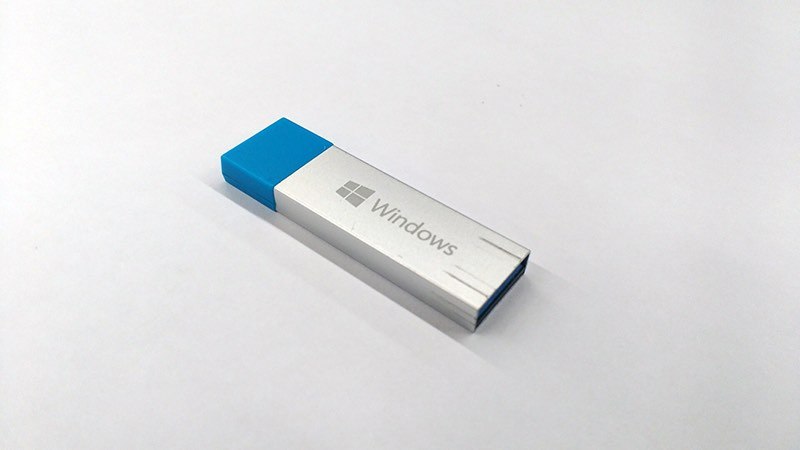 cannot download windows 10 for mac on flashdrive?